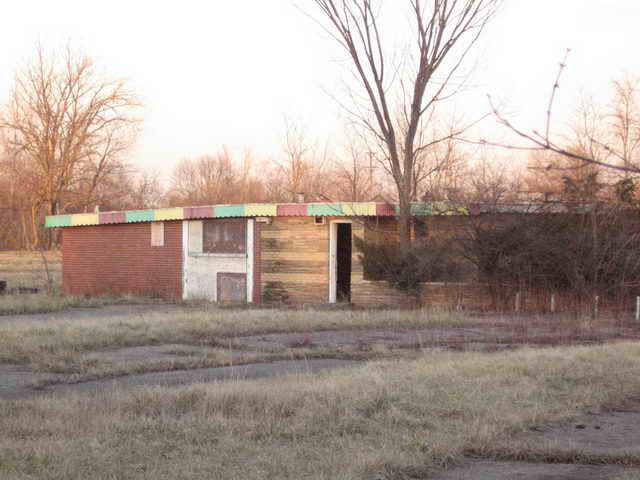 Sherwood 3 Drive-In - 2006 Photo (newer photo)